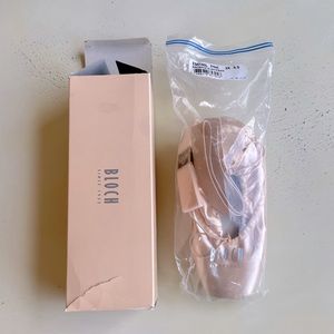 Brand new never worn pointe shoes. Bloch
